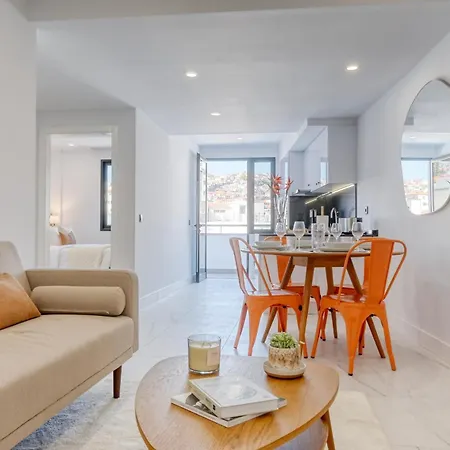 Beco Santa Emilia 4o, A In Madeira Apartment *