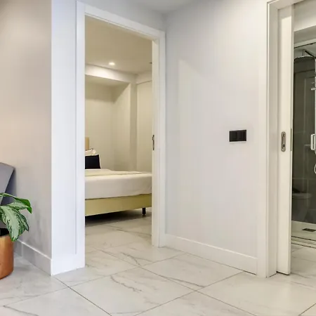 Beco Santa Emilia 4o, A In Madeira *