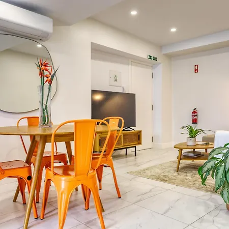 Apartment Beco Santa Emilia 4o, A In Madeira *