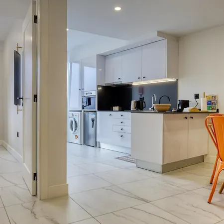 Apartment Beco Santa Emilia 4o, A In Madeira *