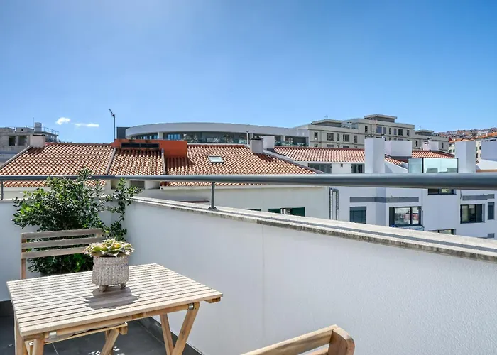 Beco Santa Emilia 4o, A In Madeira Apartment