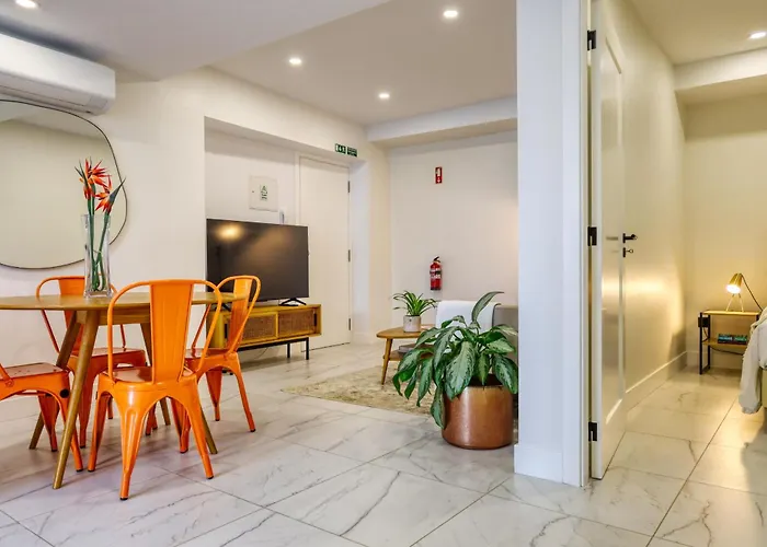 Beco Santa Emilia 4o, A In Madeira